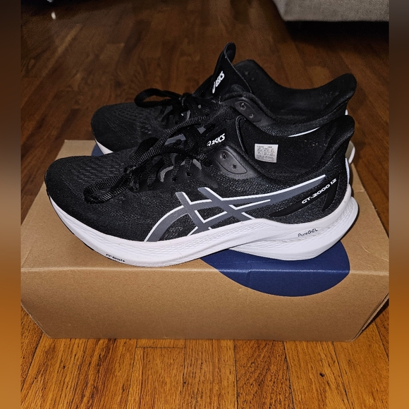 Asics GT-2000 Womens Size 9.5 Worn VERY CLEAN - Picture 2 of 9